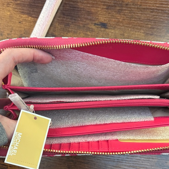 Michael Kors Pink and Cream Leopard Print Wallet - Picture 6 of 6